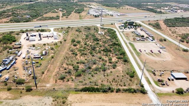 Image 16 of 47 For 2112 Interstate 35 S