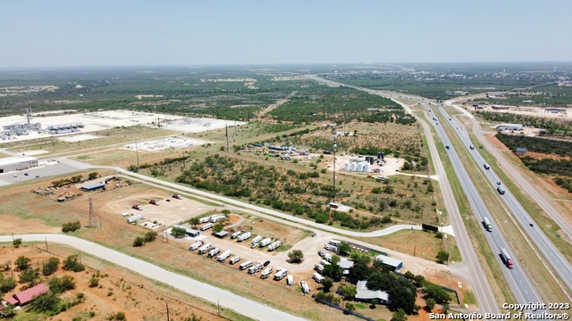 Image 5 of 47 For 2112 Interstate 35 S