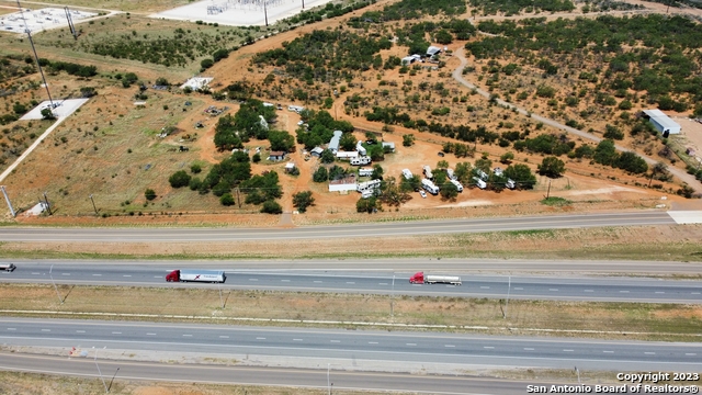 Image 8 of 47 For 2112 Interstate 35 S