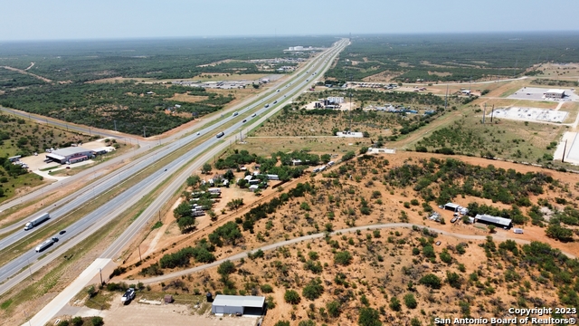 Image 9 of 47 For 2112 Interstate 35 S