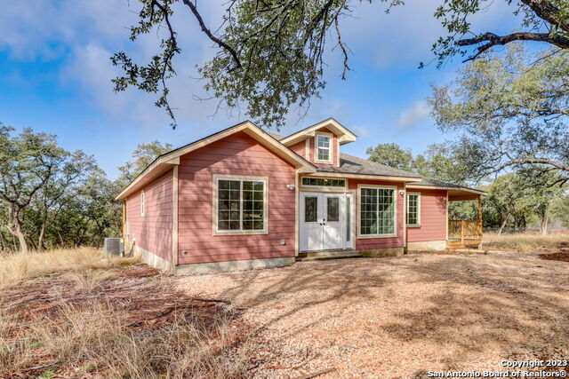 Details for 423 Cr 2471  , Hondo, TX 78861