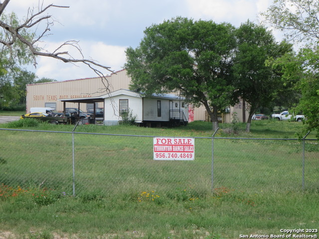 Image 8 of 9 For 4615 Flores Rd S