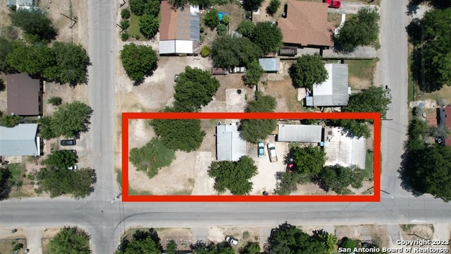 Details for 406 Camp St S, Uvalde, TX 78801