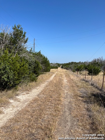 Listing photo id 2 for 405 Harrell-sanders Rd