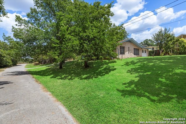 Image 43 of 47 For 609 River Rd