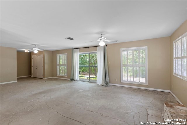 Image 7 of 47 For 609 River Rd