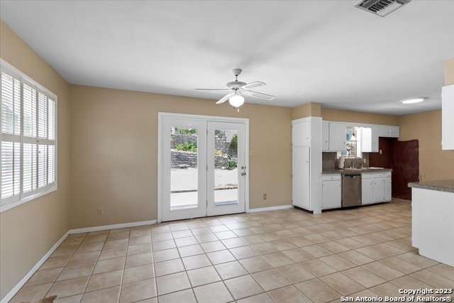 Image 9 of 47 For 609 River Rd