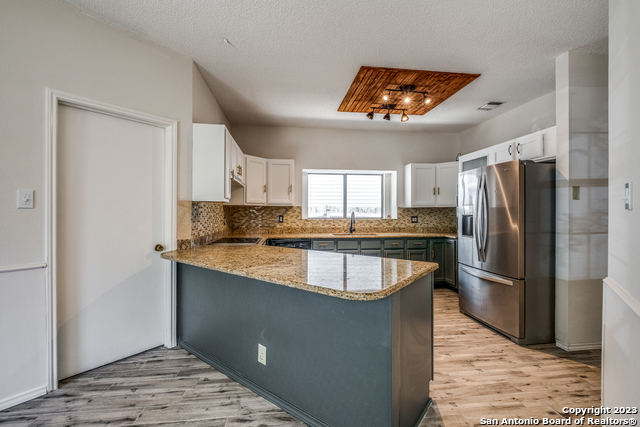 Image 12 of 25 For 16623 Crystal Glade