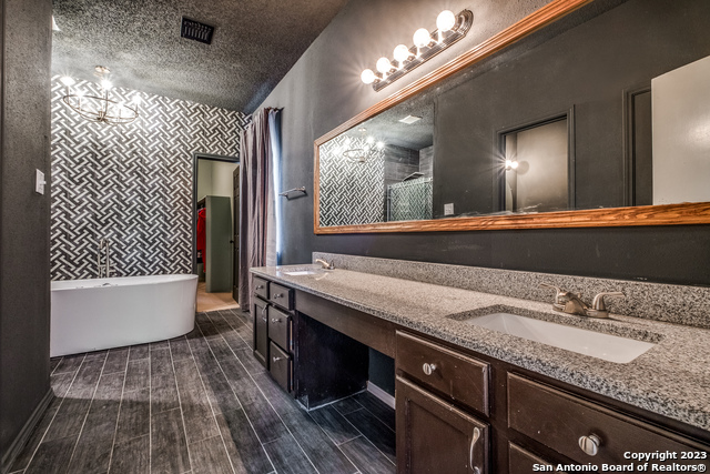 Image 15 of 25 For 16623 Crystal Glade