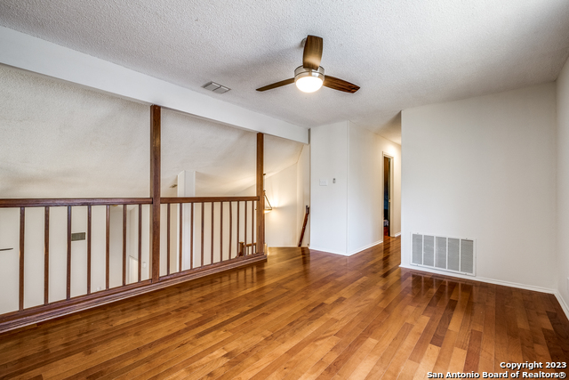 Image 17 of 25 For 16623 Crystal Glade