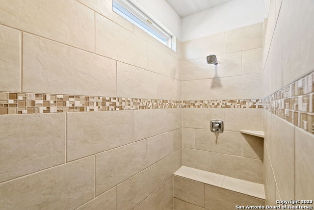 Image 26 of 33 For 22139 Approach