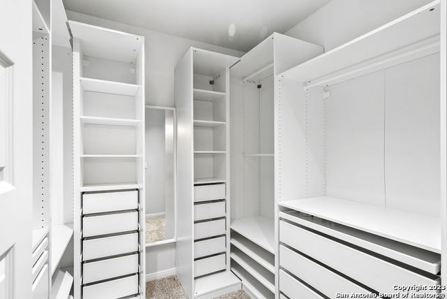 Image 27 of 33 For 22139 Approach