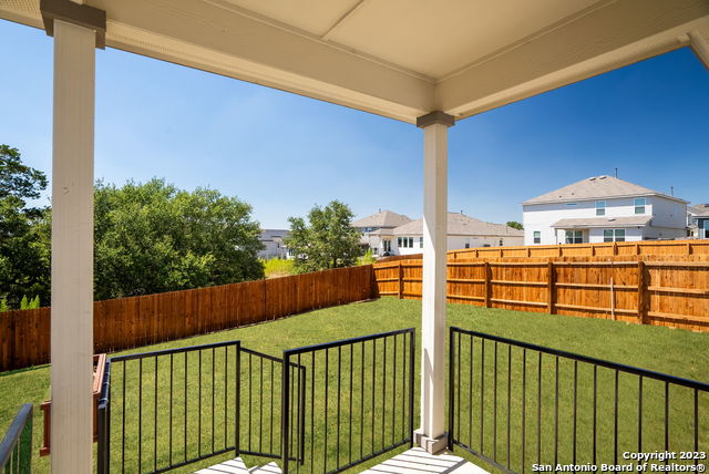 Image 31 of 33 For 22139 Approach