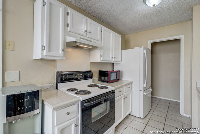 Image 14 of 29 For 4735 El Vedado St