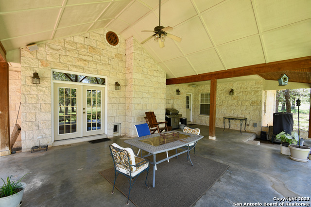 Image 16 of 21 For 640 Luckenbach Rd