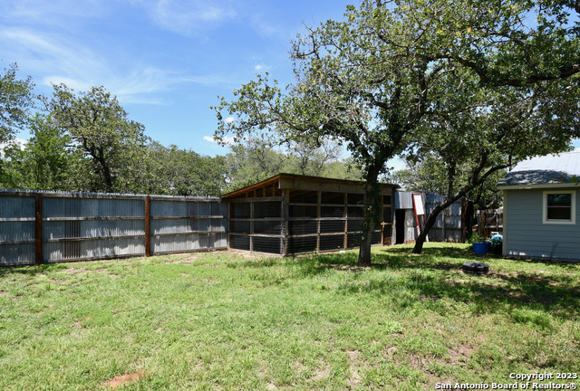 Image 21 of 21 For 640 Luckenbach Rd