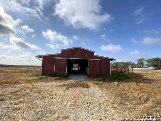 Listing photo id 22 for 2667 County Road 134