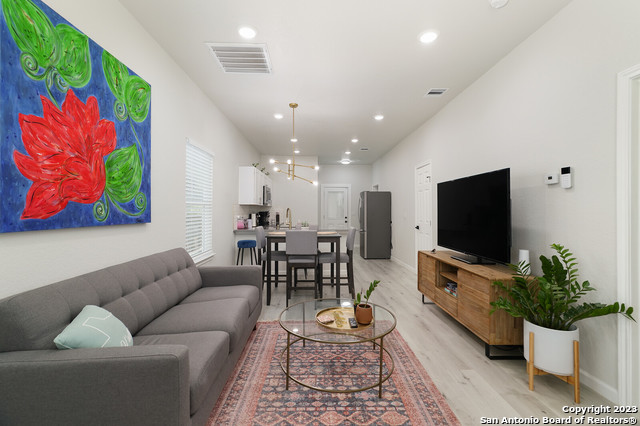 Image 6 of 17 For 109 Utah St  