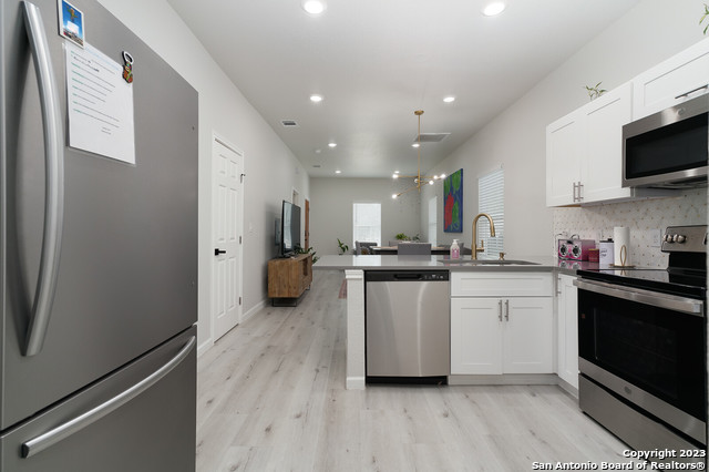 Image 7 of 17 For 109 Utah St  