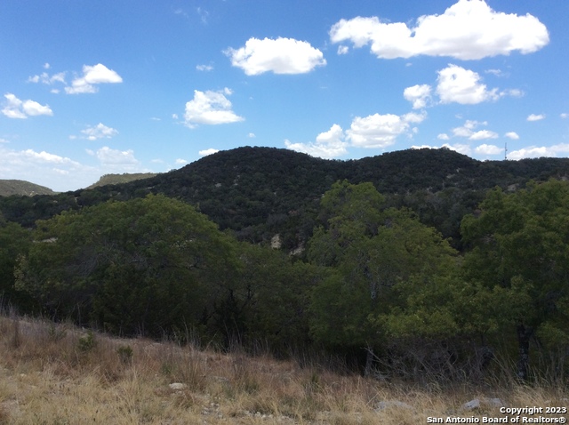 Details for 973 Dead Poacher Trail, Bandera, TX 78003