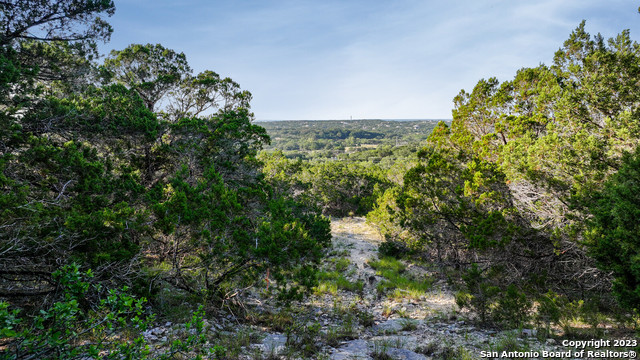 Image 9 of 33 For 1729 Whispering Hills Dr
