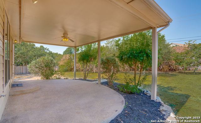 Listing photo id 16 for 18510 Emerald Forest Dr