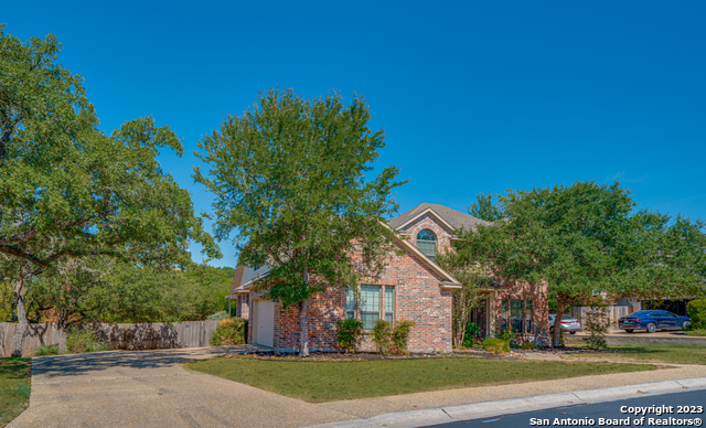 Listing photo id 1 for 18510 Emerald Forest Dr