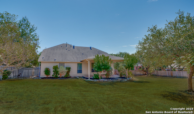 Listing photo id 29 for 18510 Emerald Forest Dr