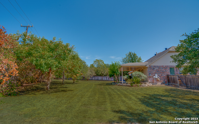 Listing photo id 30 for 18510 Emerald Forest Dr