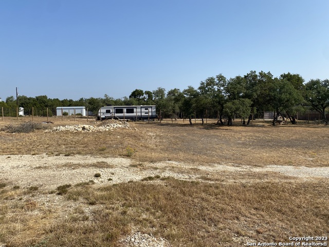 Image 10 of 13 For 2222 Potters Creek Rd