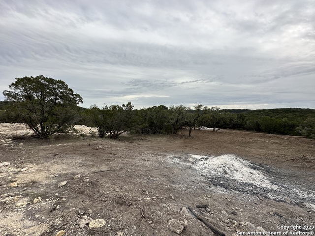 Image 6 of 38 For 516 Sendera Valley Drive