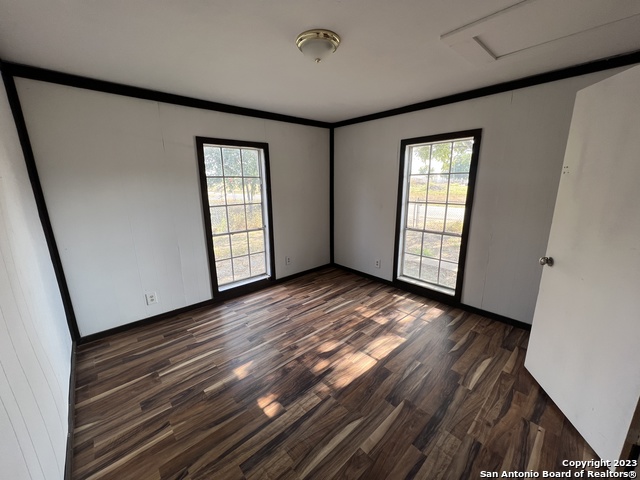 Image 9 of 19 For 206 Runge St