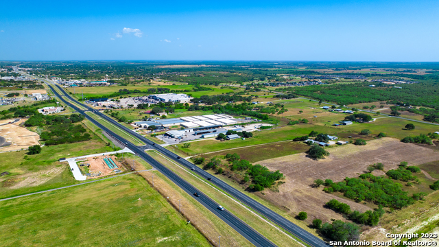 Image 4 of 20 For 1161 Us Highway 181 S