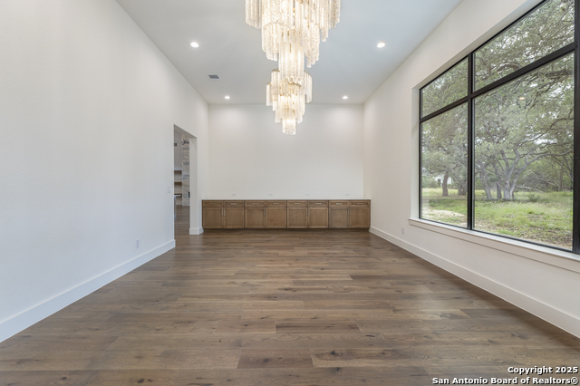 Listing photo id 4 for 3015 Wellesley Key