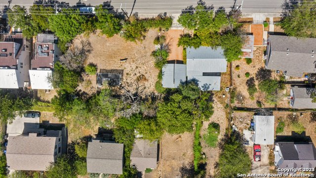 Listing photo id 18 for 316 Pinckney St