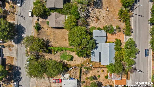Listing photo id 2 for 316 Pinckney St