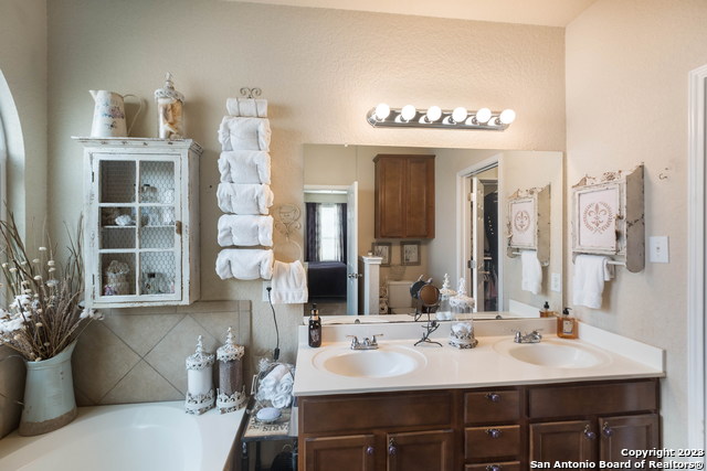 Image 12 of 19 For 12050 Texana Cove