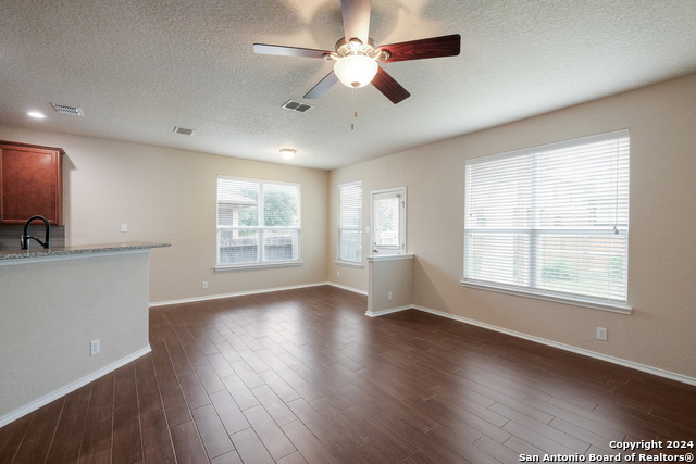 Image 6 of 19 For 12050 Texana Cove