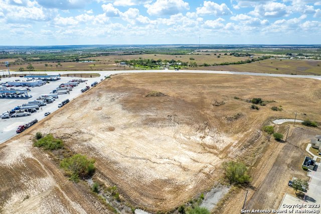 Image 10 of 29 For +-- 18 Acres Highway 181 Behind Stripes