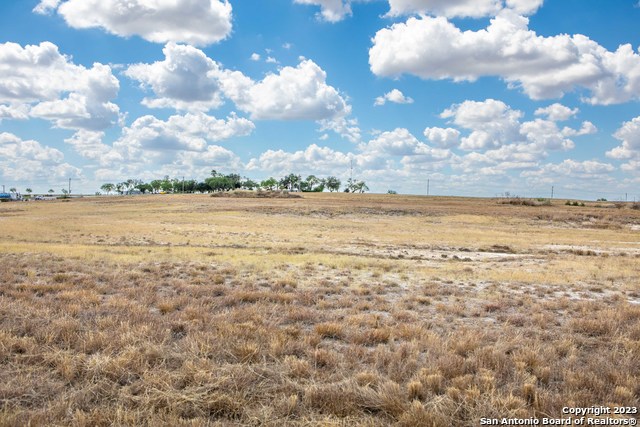 Image 20 of 29 For +-- 18 Acres Highway 181 Behind Stripes