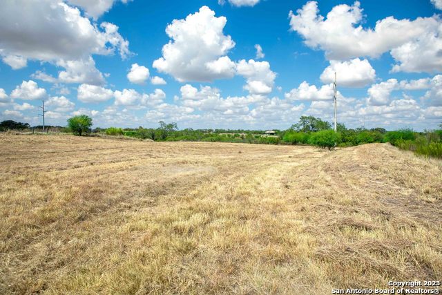 Image 21 of 29 For +-- 18 Acres Highway 181 Behind Stripes