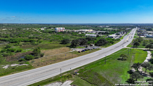 Image 9 of 11 For 4529 Us-181 S