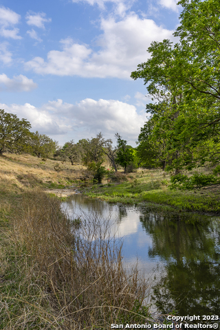 Image 3 of 22 For 855 Lindig Ranch Rd