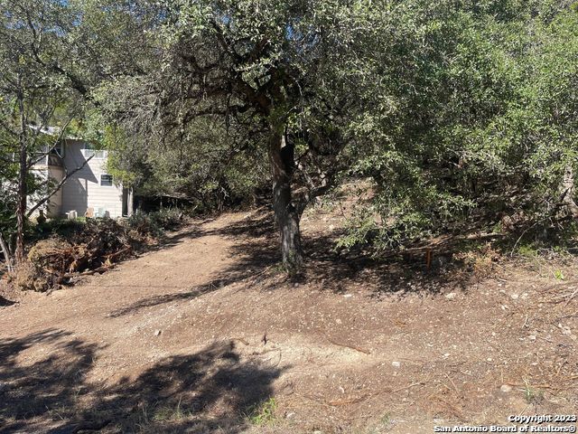 Listing photo id 13 for 492 Dusty Saddle