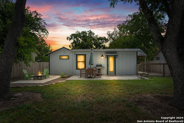 Details for 606 Harper St, Kerrville, TX 78028