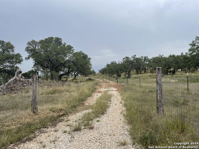 Image 3 of 10 For 1954 English Crossing Rd