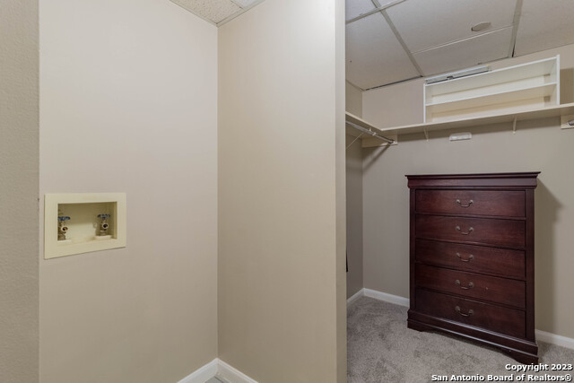 Listing photo id 20 for 1 Towers Park Ln 305