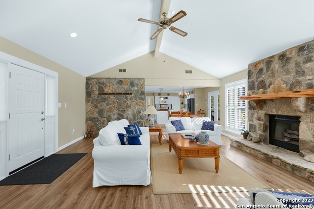 Listing photo id 7 for 20 Saddle Rock Ridge