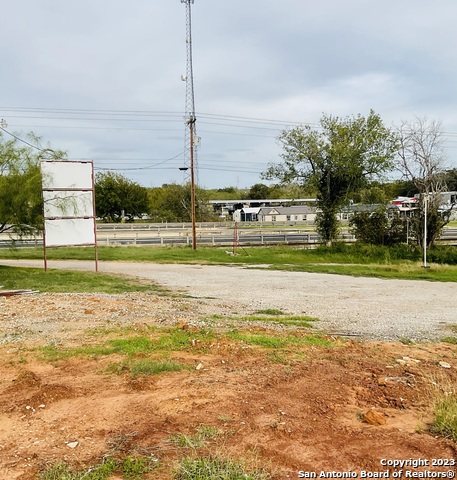 Listing photo id 1 for 2405 10th St