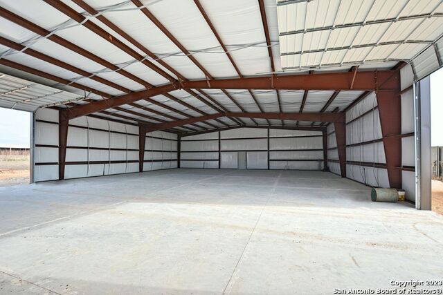 Listing photo id 4 for 5277 Fm 1044 1